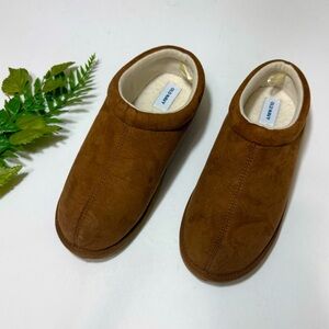 Old Navy Kids Size XXL (5Y-6Y) Cozy Brown Slip-On Clog Slippers